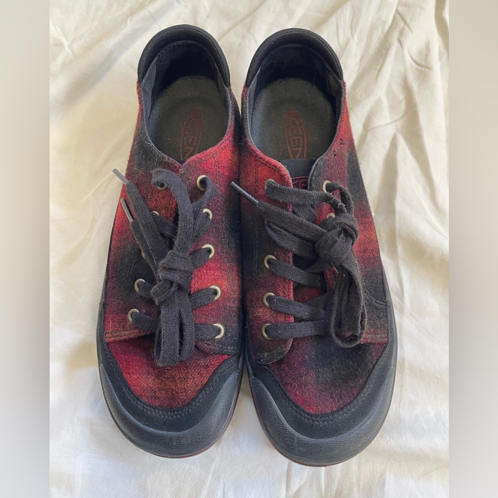 Keen Elsa Red and Black Plaid Sneakers